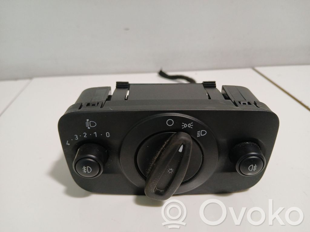 Ford Fiesta Light switch 