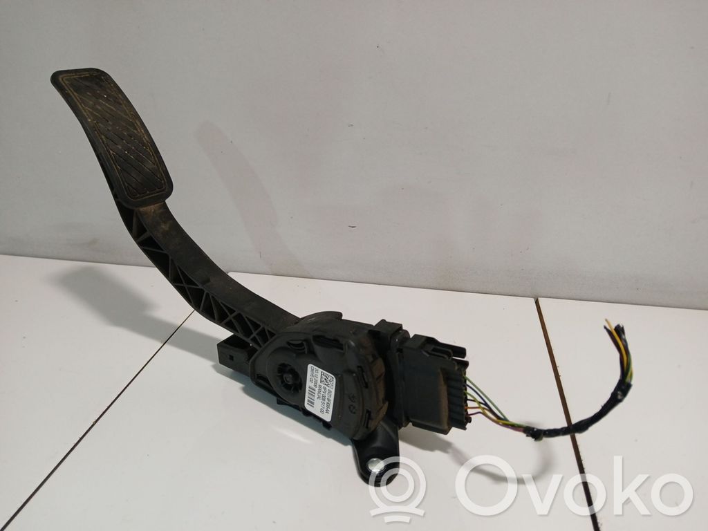 Ford Fiesta Pedal del acelerador 