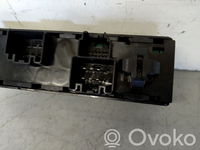Elektrisko logu slēdzis   2120871,20241223,3805914,VDMS7