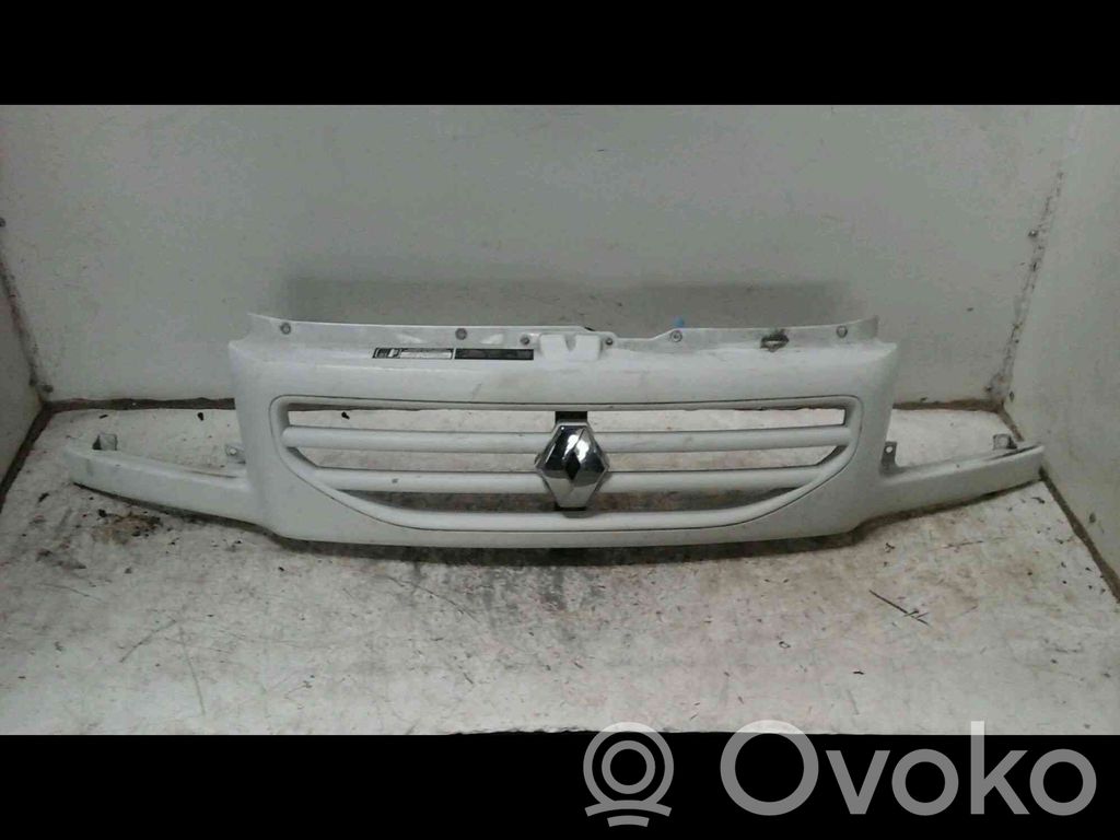 Renault Mascott Grotelės viršutinės 
