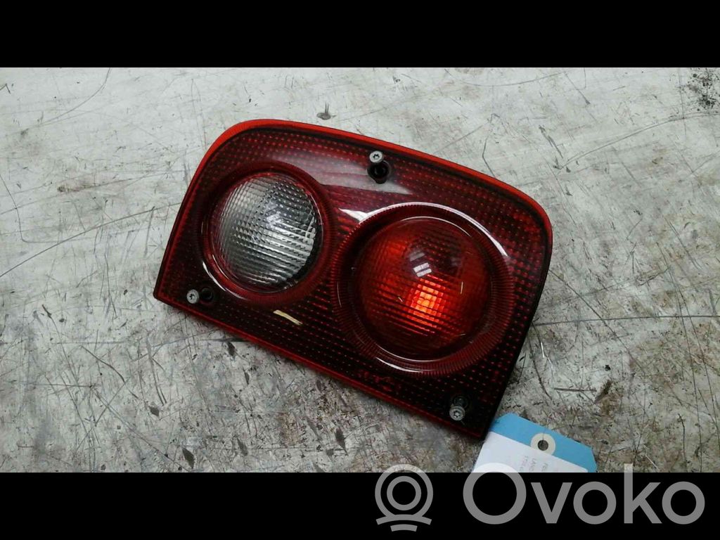 Land Rover Freelander Aizmugurējais lukturis virsbūvē 