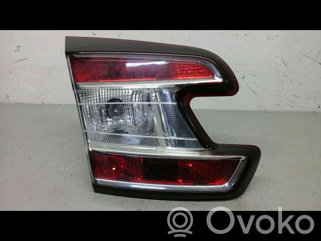 Renault Megane III Galinis žibintas dangtyje 