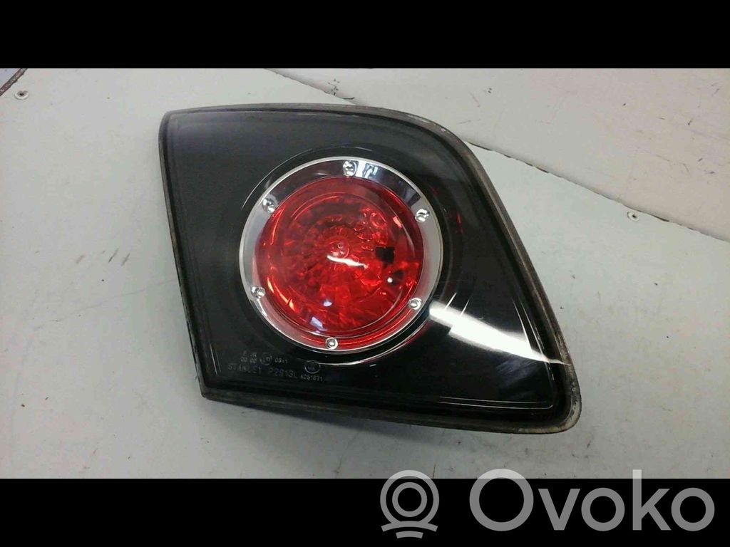 Mazda 3 I Задний фонарь в кузове 