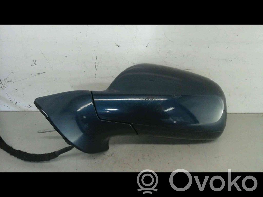 Peugeot 407 Front door electric wing mirror 