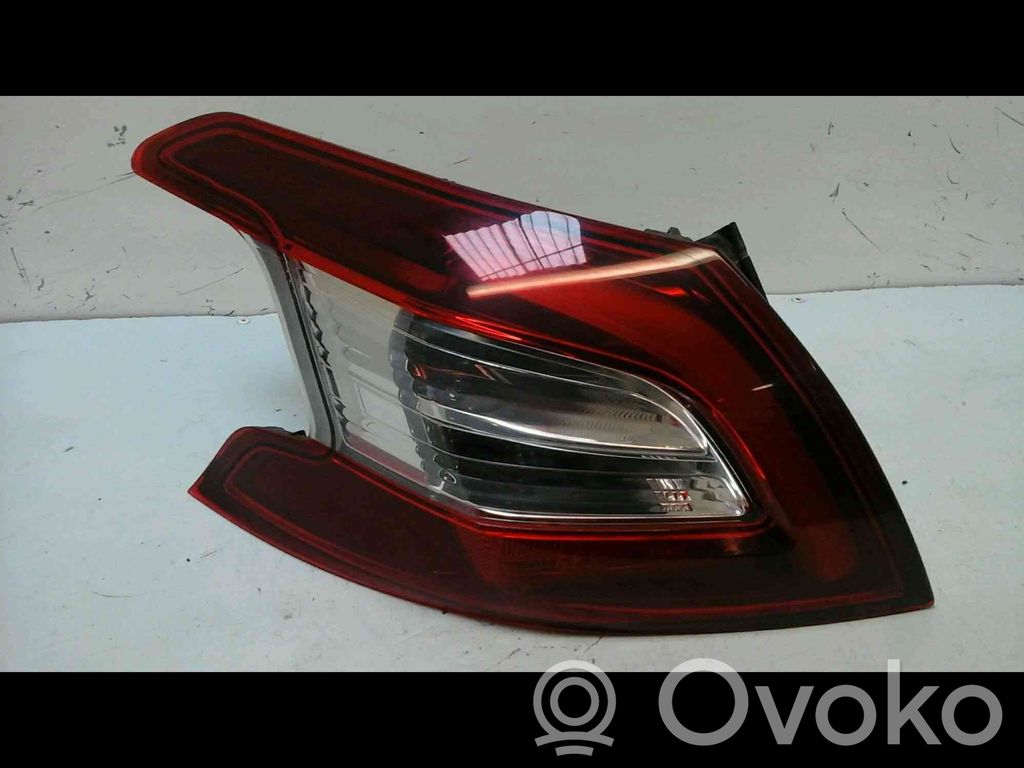 Peugeot 3008 II Lampa tylna 
