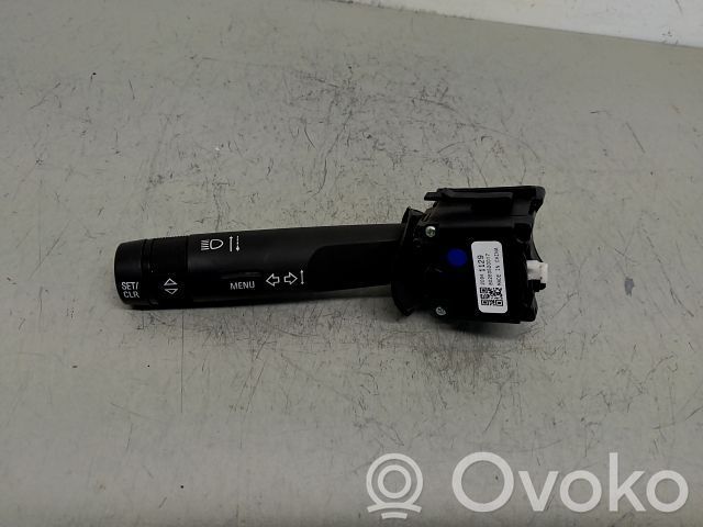 Opel Corsa E Posūkių/ šviesų rankenėlė 
