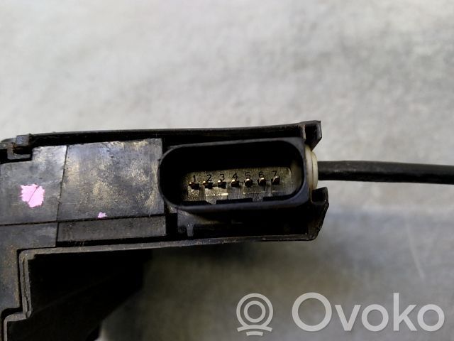 Citroen C4 SpaceTourer Rear door lock 
