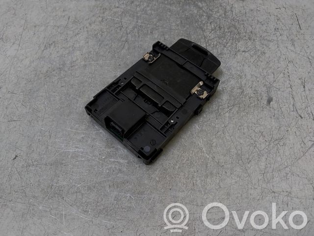 Renault Zoe Czytnik karty 