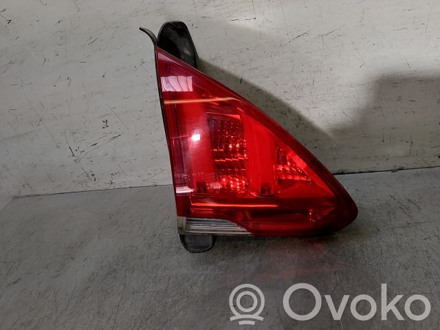 Peugeot 2008 I Lampy tylnej klapy bagażnika 
