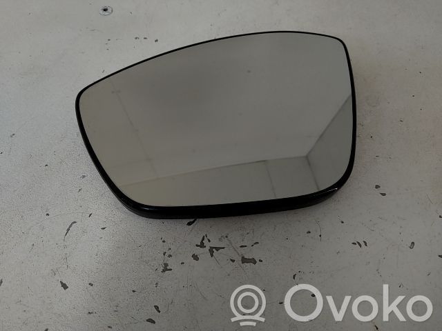 Peugeot 308 Vidrio del espejo lateral 