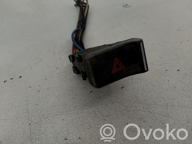 Renault 4 Schalter Warnblinkanlage 