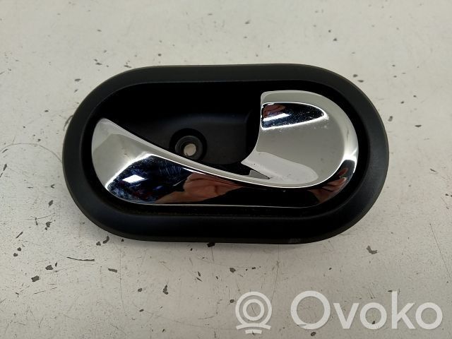 Manecilla interna puerta trasera   806701730R,10278795,20250276,VDMS7