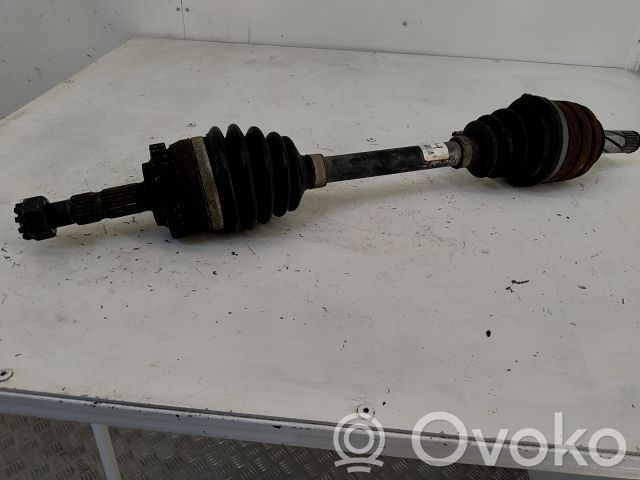 Opel Corsa D Półoś przednia 