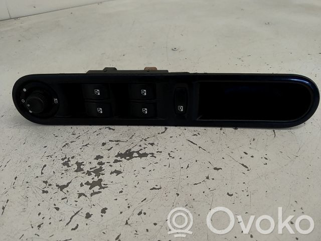 Elektrisko logu slēdzis   14174645,20252454,VDMS7