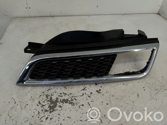 Nissan Micra C+C Unteres Gitter dreiteilig vorne 