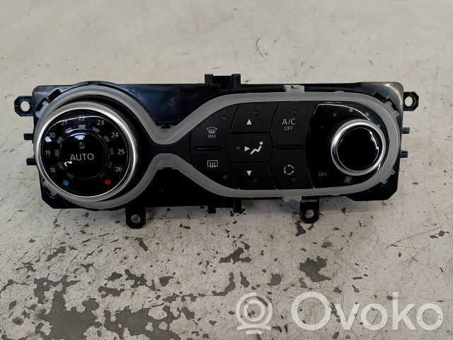 Renault Clio IV Panel klimatyzacji 