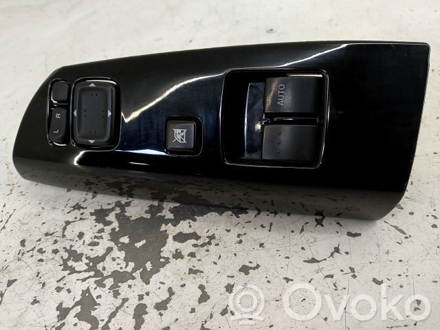 Mazda RX8 Electric window control switch 