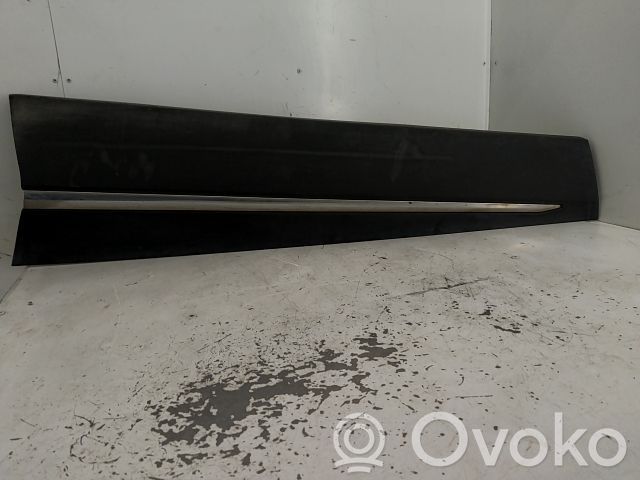 Renault Captur Listwa drzwi przednich 