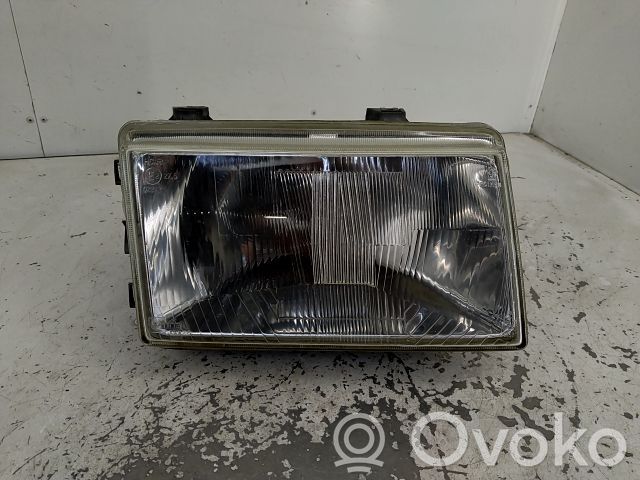 Renault Trafic I Headlight/headlamp 