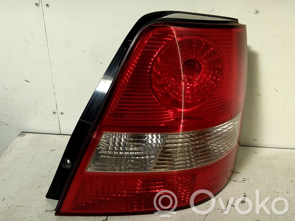 KIA Sorento Lampă spate în caroserie 