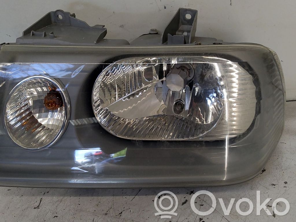 Peugeot Expert Headlight/headlamp 