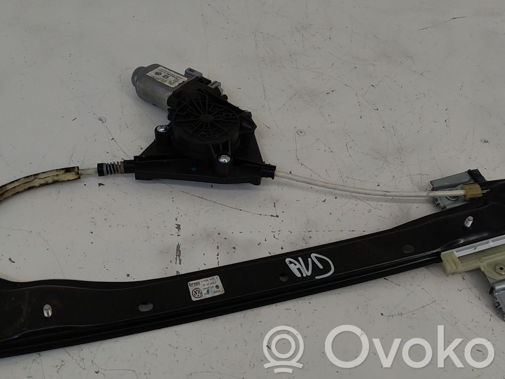 Volkswagen Up Macara ușă față cu motor 