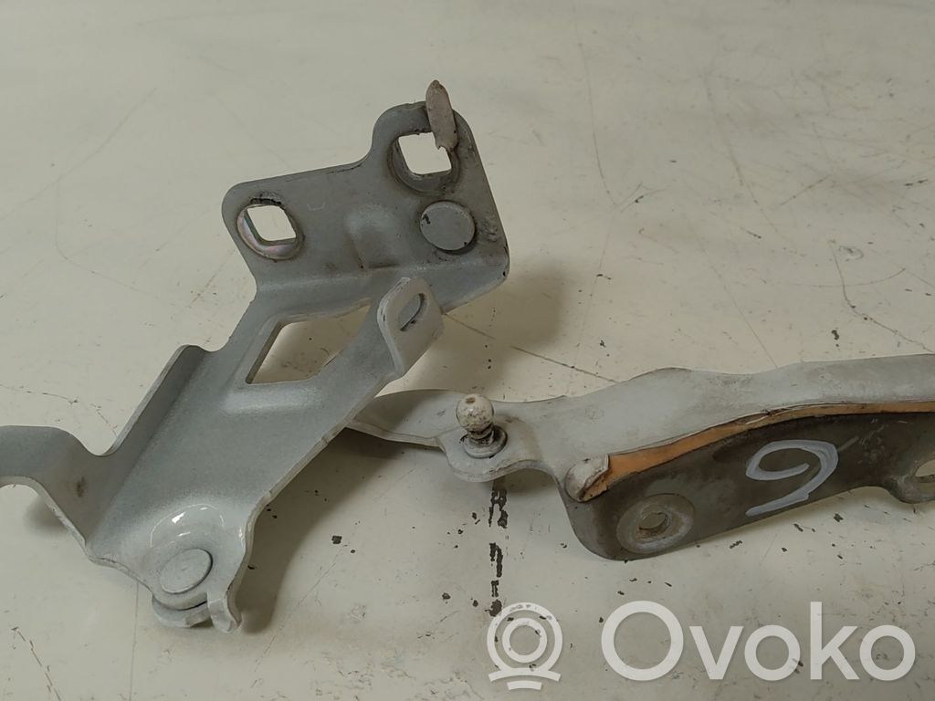 Renault Trafic I Konepellin saranat 