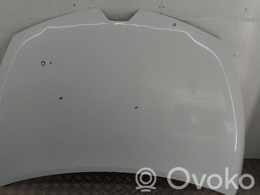 Renault 4 Konepelti 