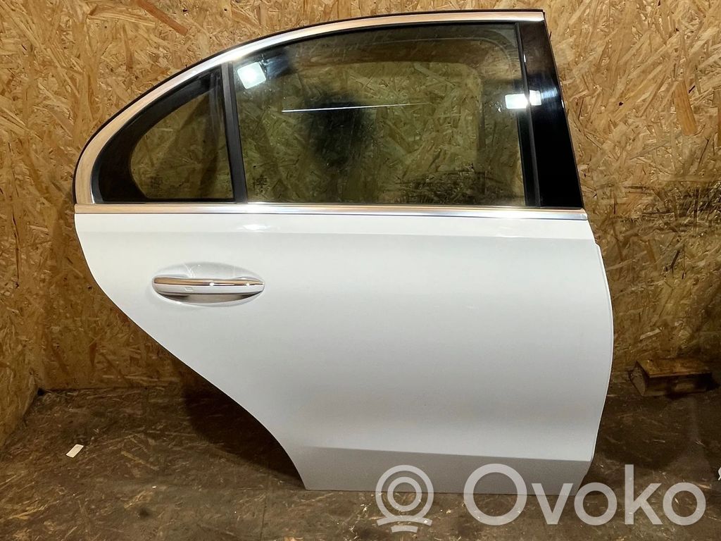 Mercedes-Benz C W206 Aizmugurējās durvis 