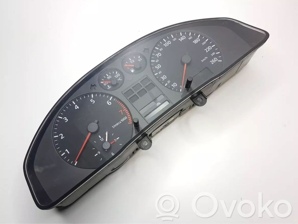 Audi A4 S4 B5 8D Speedometer (instrument cluster) 