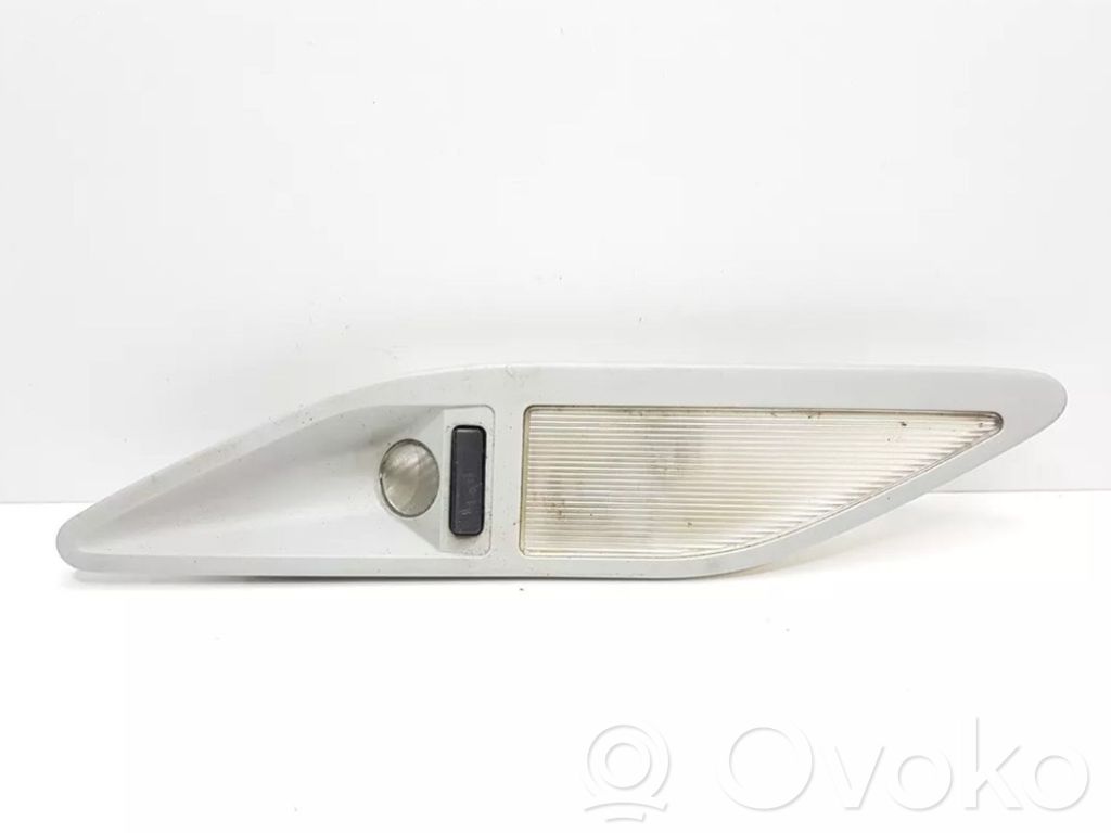 BMW 5 E39 Takaistuimen valo 