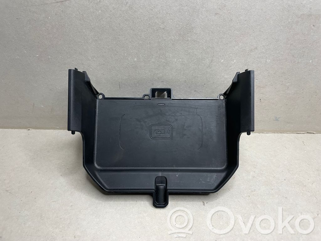 BMW 5 G30 G31 G38 Wireless charging module 