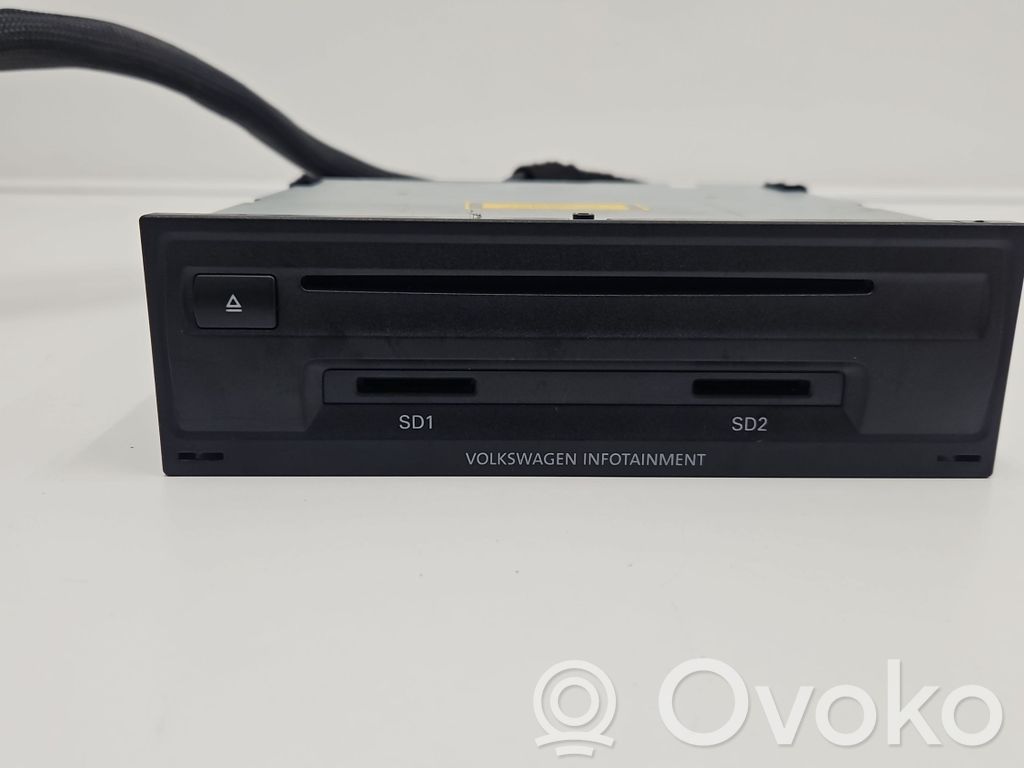 Volkswagen Touareg II Panel / Radioodtwarzacz CD/DVD/GPS 