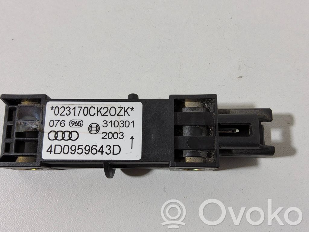 Audi A8 S8 D2 4D Airbagsensor Crashsensor Drucksensor 