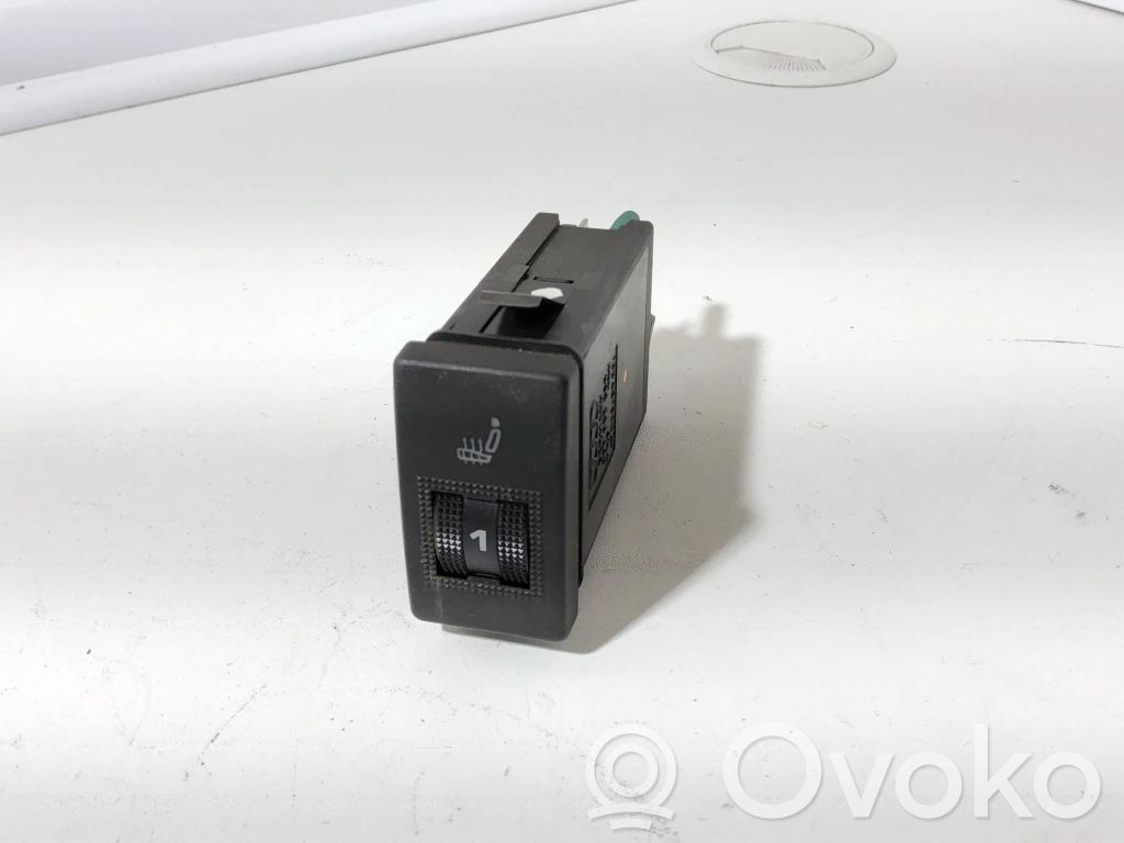 Audi A4 S4 B5 8D Interruptor de calefacción del asiento 
