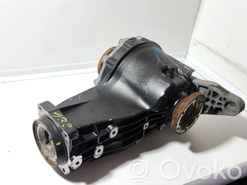 Audi A4 S4 B6 8E 8H Задний редуктор 