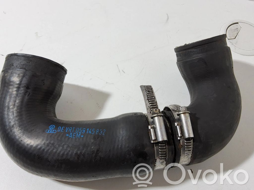 Audi A4 S4 B5 8D Intercooler hose/pipe 