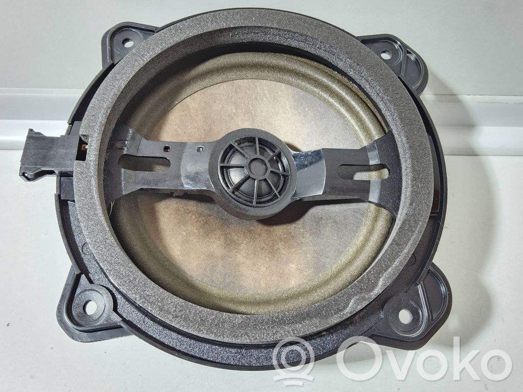 Audi A4 S4 B6 8E 8H Altavoz de la puerta trasera 