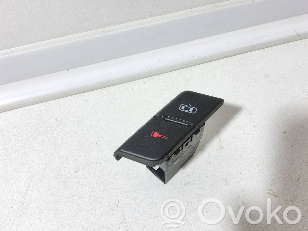 Audi A4 S4 B6 8E 8H Central locking switch button 