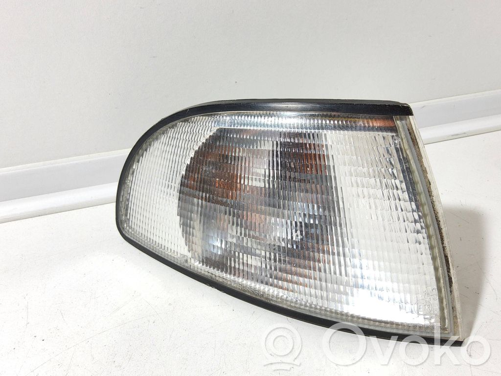 Audi A4 S4 B5 8D Etusuuntavilkku 