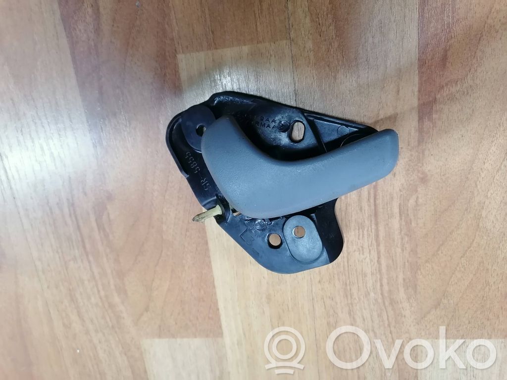Chrysler Voyager Front door interior handle 