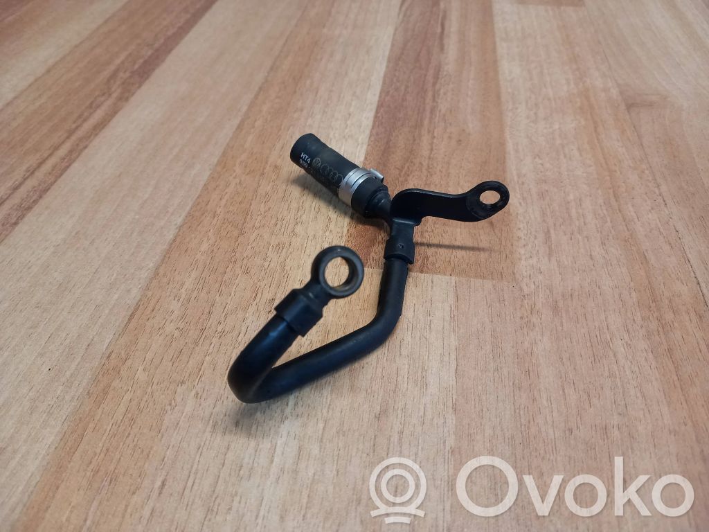 Volkswagen Touareg I Engine coolant pipe/hose 