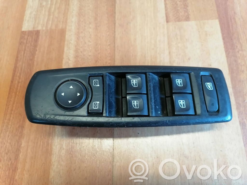 Renault Laguna III Interruptor del elevalunas eléctrico 