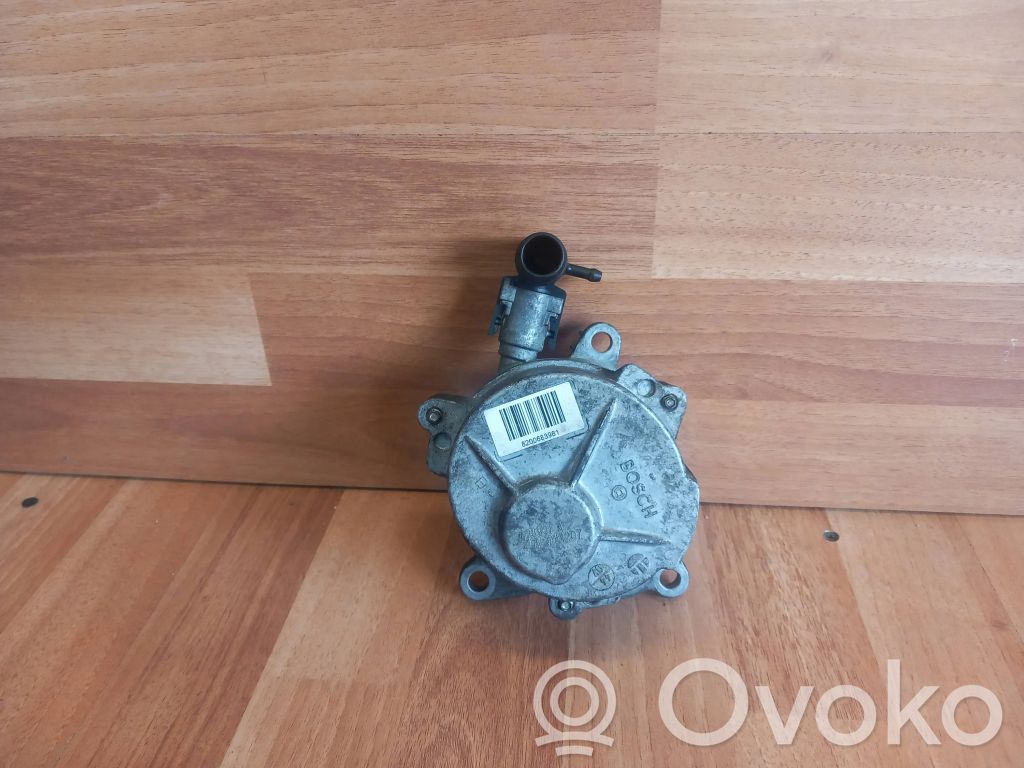 Renault Laguna III Pompe à vide 