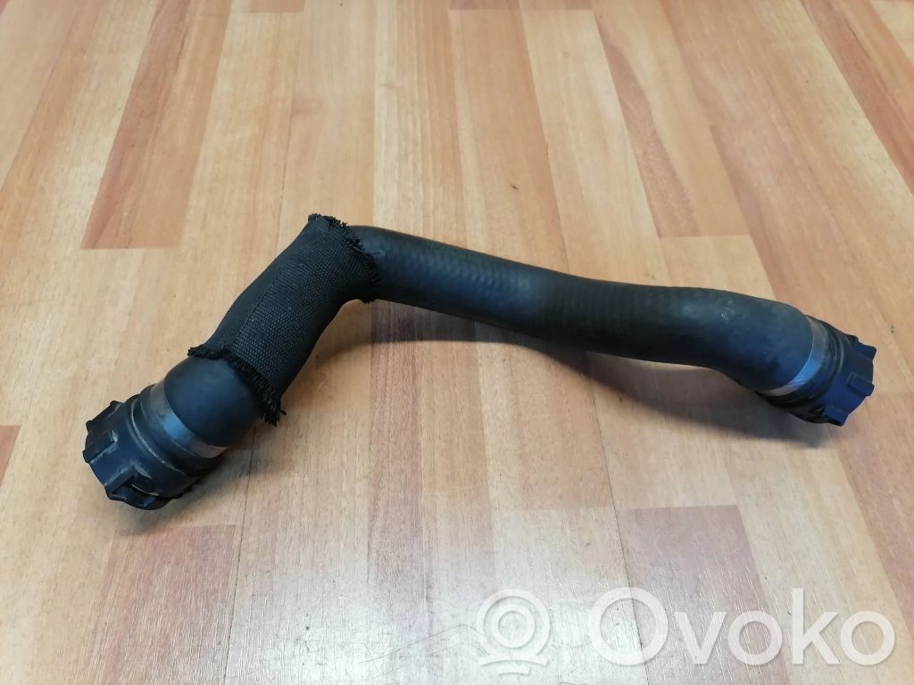 BMW 3 E46 Engine coolant pipe/hose 