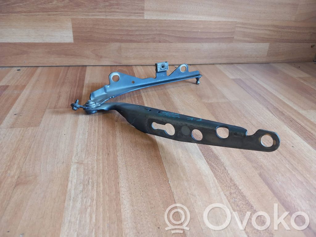 Volvo XC70 Engine bonnet/hood hinges 