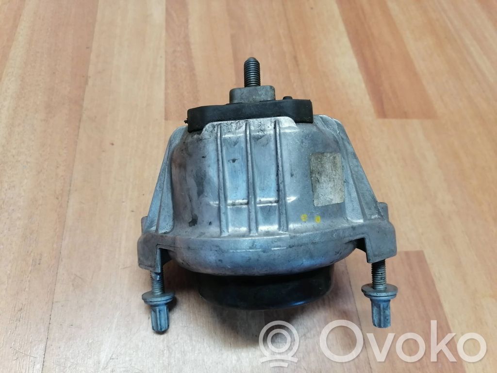 BMW 1 E81 E87 Engine mount bracket 