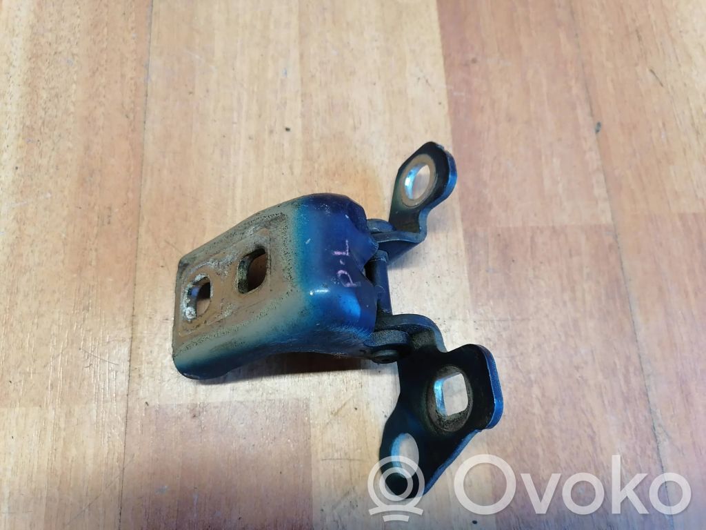 Renault Modus Front door upper hinge 