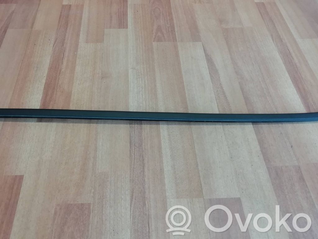 Opel Astra K Windshield trim 