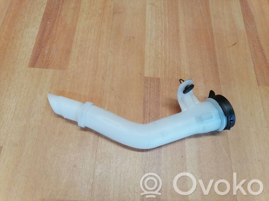 Opel Insignia B Rurka wlewu płynu do spryskiwaczy szyb 